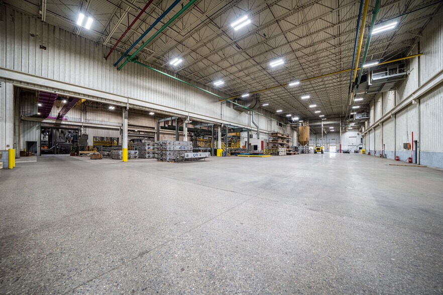 More Photos Of 51650 County Road 133, Bristol Manufacturing For Lease