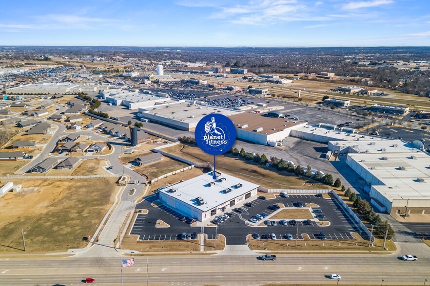 More Photos Of 9291 Garnett rd, Owasso General Retail For Sale