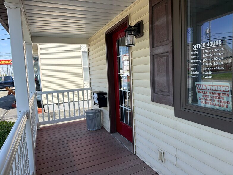 More Photos Of 610 Hamlin Hwy, Lake Ariel Office For Sale