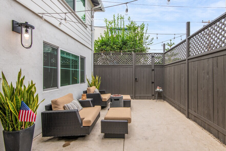 More Photos Of 937 3rd St, Encinitas Apartments For Sale