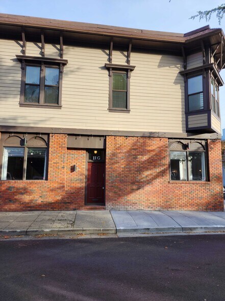 More Photos Of 11 G St, San Rafael General Retail For Sale