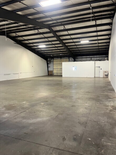 More Photos Of 7501 York St, Denver Warehouse For Lease