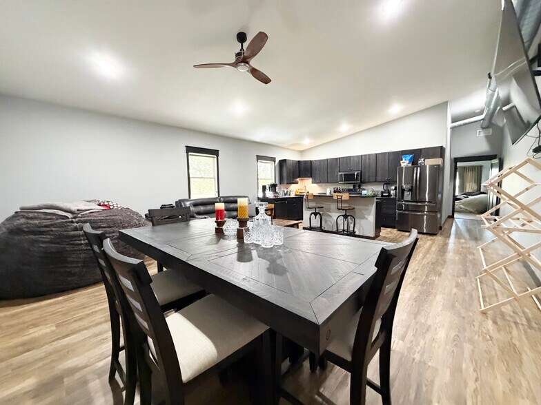 More Photos Of 359 Elm st, New Auburn Freestanding For Sale