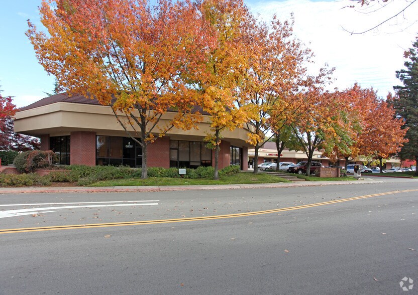 More Photos Of 11990 Heritage Oak Pl, Auburn Office For Lease