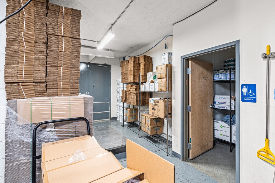 More Photos Of 711 W 8th St, Pueblo Warehouse For Sale