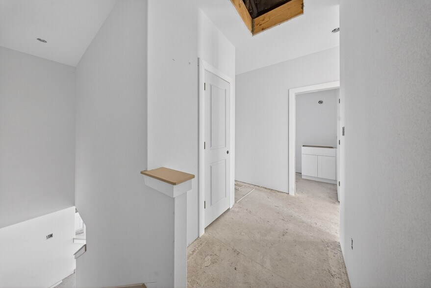 More Photos Of 525 Dakota St, San Antonio Multifamily For Sale