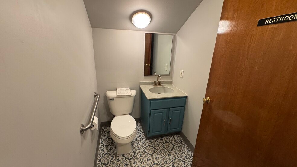 More Photos Of 1850 Friedensville Rd, Bethlehem Office For Lease