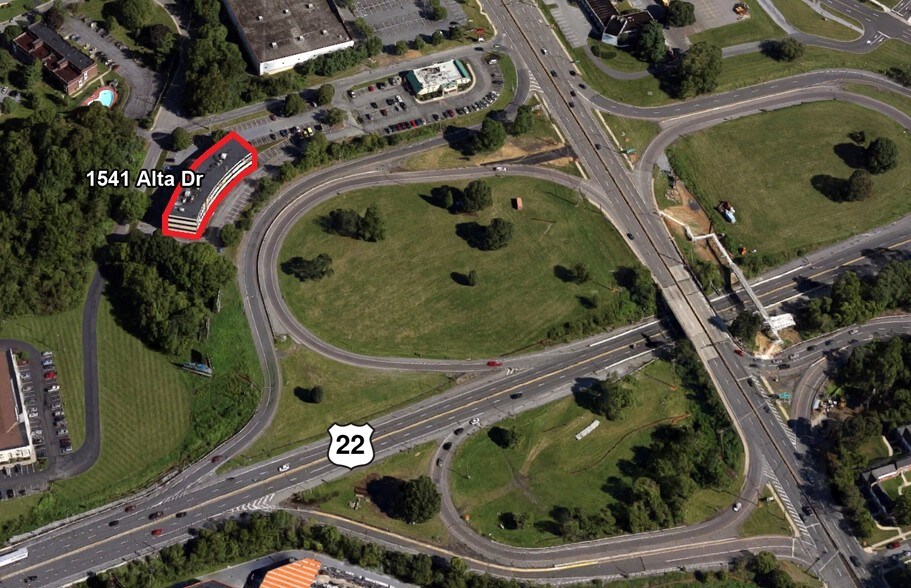 More Photos Of 1541 Alta Dr, Whitehall Office For Lease