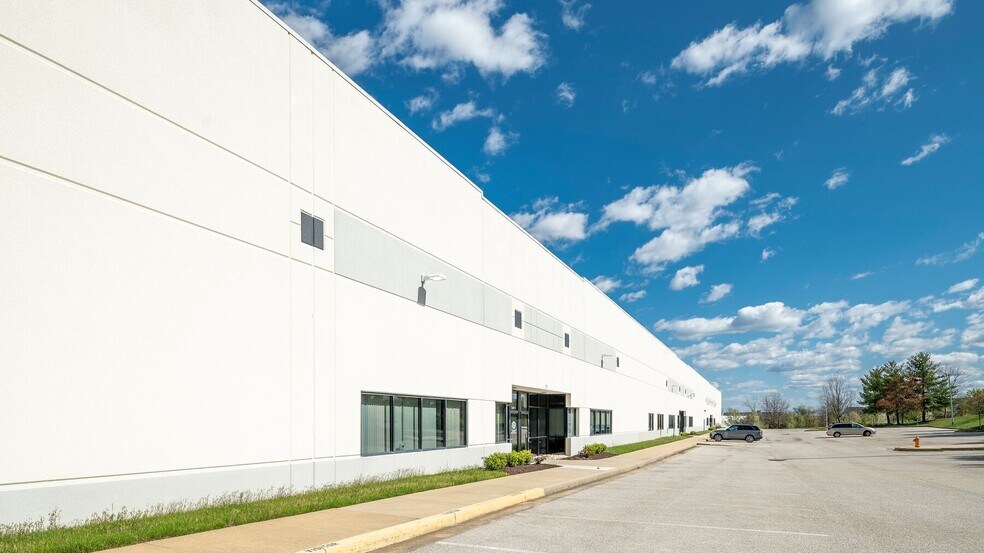 More Photos Of 6745 Business Pky, Elkridge Unknown For Sale