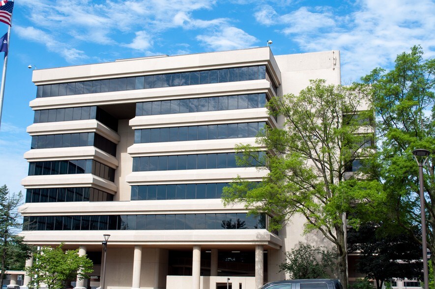 6100 Executive Blvd, Rockville, MD 20852 Office For Lease