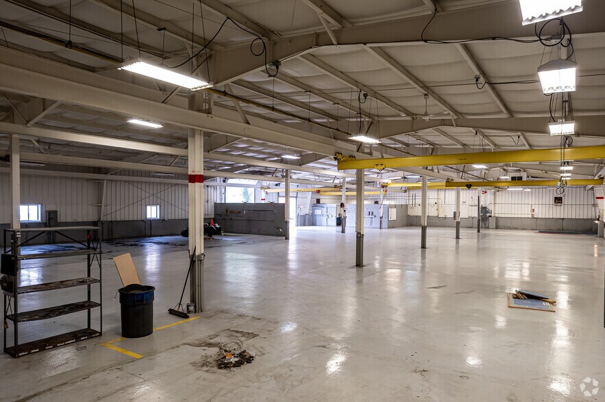 More Photos Of 55 Jackson St, Holyoke Manufacturing For Lease