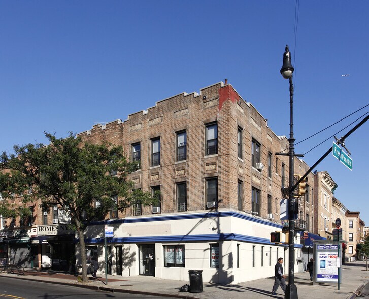 More Photos Of 6095 Myrtle Ave, Ridgewood Apartments For Lease