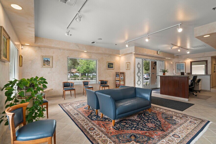More Photos Of 530 Hammill Ln, Reno Office For Lease
