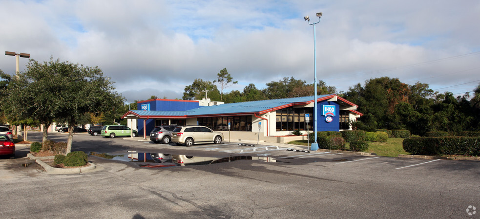 Primary Photo Of 19 N Navy Blvd, Pensacola Restaurant For Lease