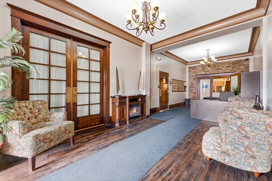 More Photos Of 160 Fayette St, Morgantown Apartments For Sale