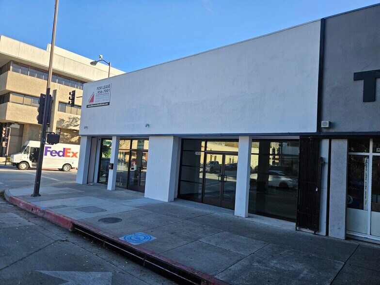 More Photos Of 2490-2498 E Colorado Blvd, Pasadena Storefront For Lease