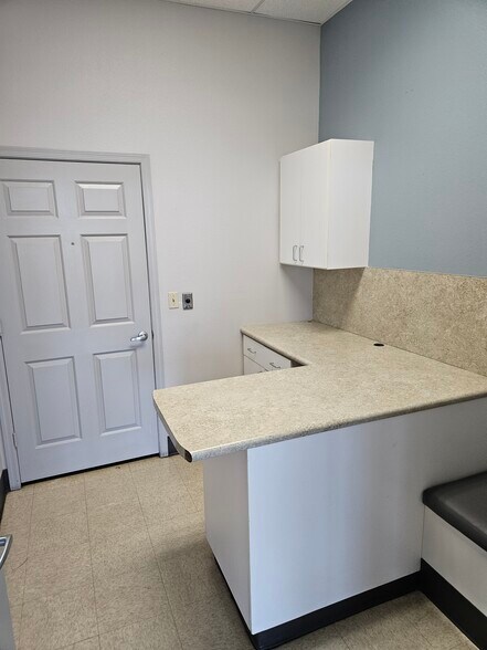 More Photos Of 6017-6025 E McKellips Rd, Mesa Unknown For Lease