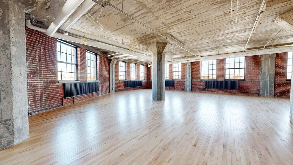 More Photos Of 400 Av Atlantic, Montréal Office For Lease