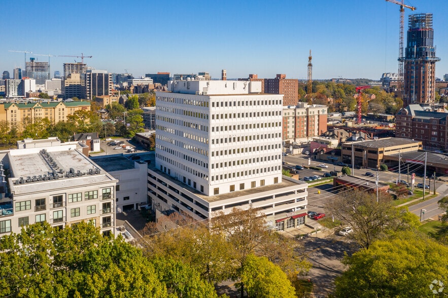 More Photos Of 210 25th Ave N, Nashville Office For Lease