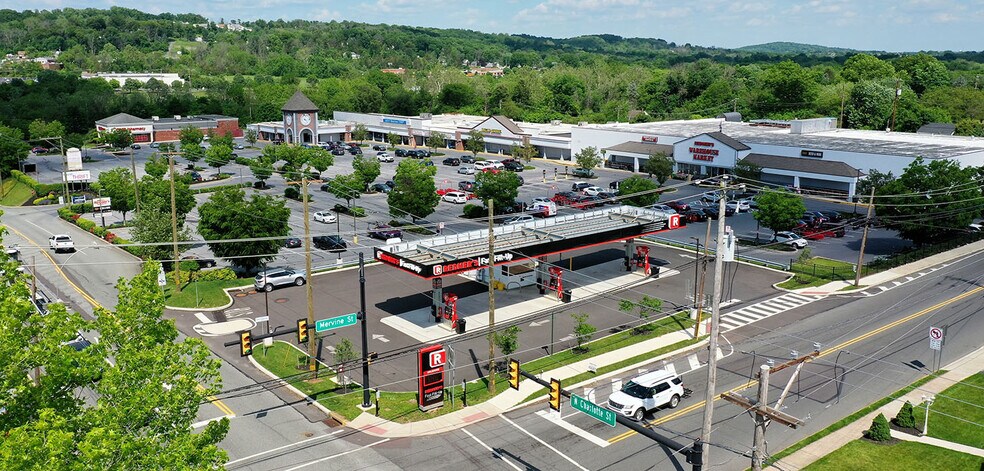More Photos Of 1300 N Charlotte St, Pottstown Unknown For Lease