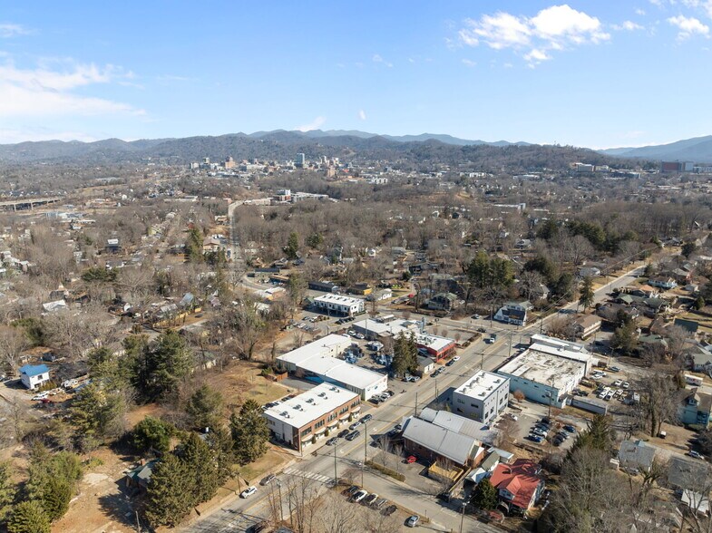 More Photos Of 315 Haywood Rd, Asheville Storefront Retail Residential For Sale