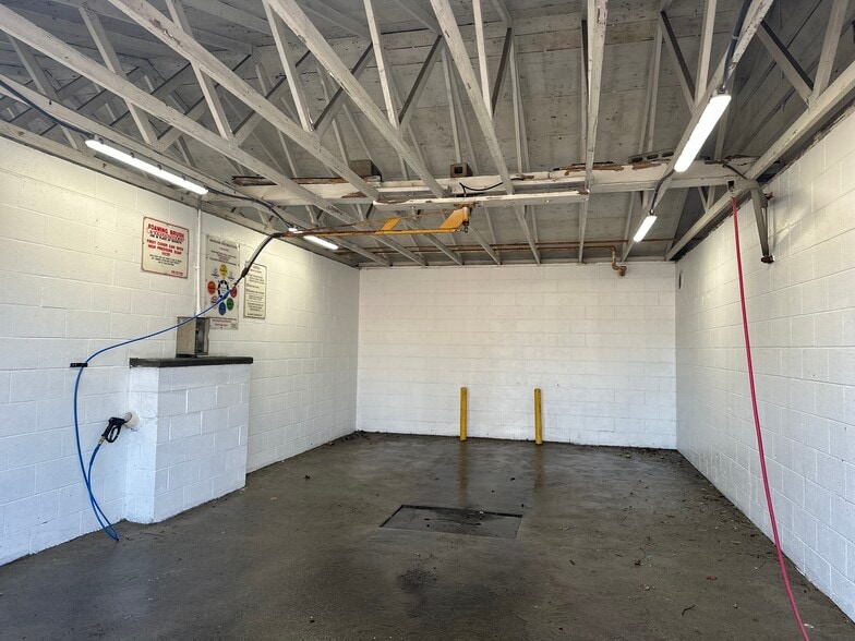 More Photos Of 3220 33rd Rd, New Brighton Carwash For Sale