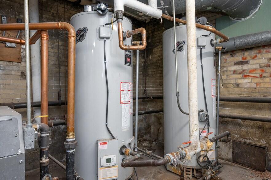 More Photos Of 6938 S Clyde Ave, Chicago Apartments For Sale