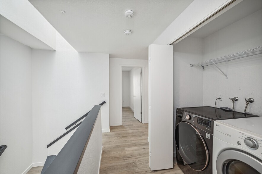 More Photos Of 1301 Bellevue Way SE, Bellevue Multifamily For Sale