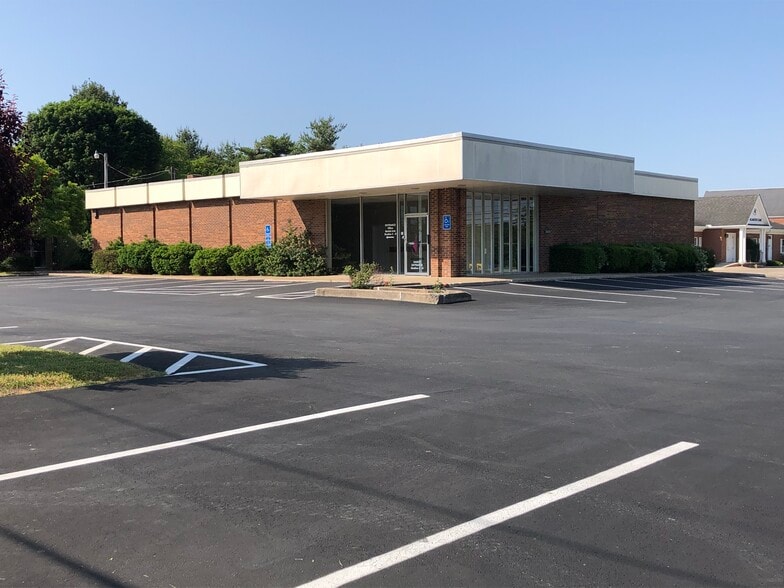 Primary Photo Of 36475 Detroit Rd, Avon Office For Lease