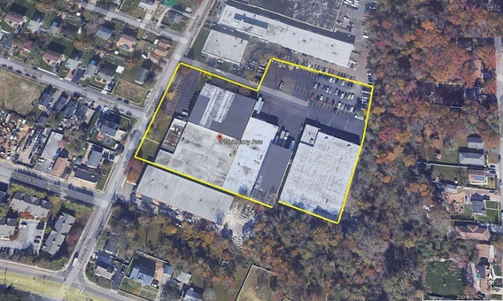 More Photos Of 115 Albany Ave, Amityville Warehouse For Lease