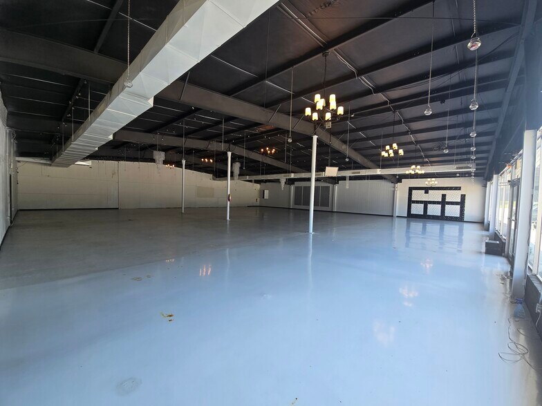 More Photos Of 602 Anderson St, Piedmont General Retail For Lease