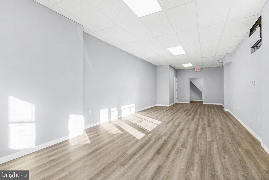 More Photos Of 2053 S Croskey St, Philadelphia Freestanding For Sale