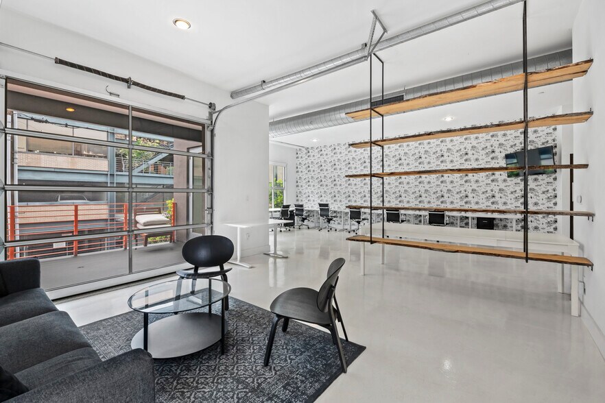 More Photos Of 212 Marine St, Santa Monica Loft Creative Space For Sale