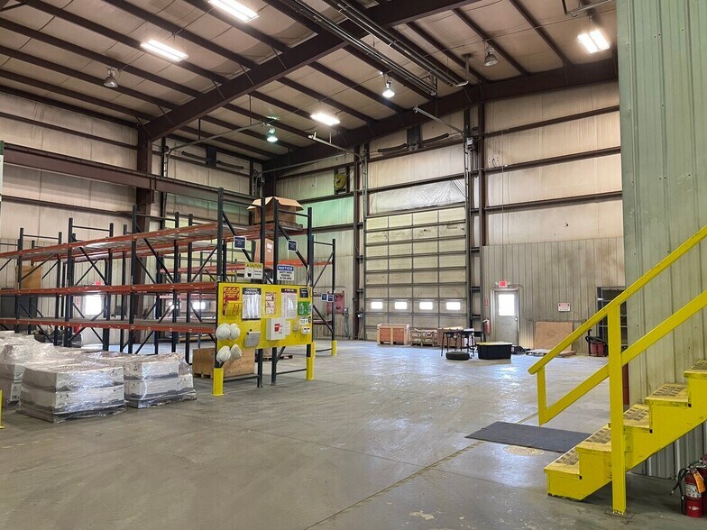 More Photos Of 555 N Center St, Casper Service For Lease