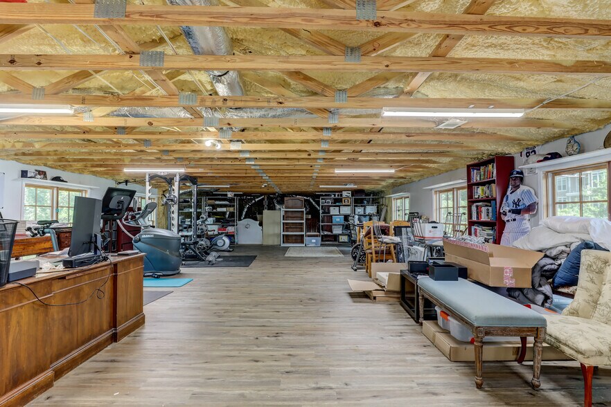 More Photos Of 2972 Lookout Pl NE, Atlanta Office Residential For Sale