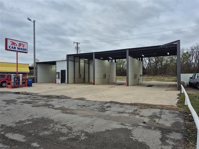More Photos Of 305 Chouteau Ave, Chouteau Carwash For Sale