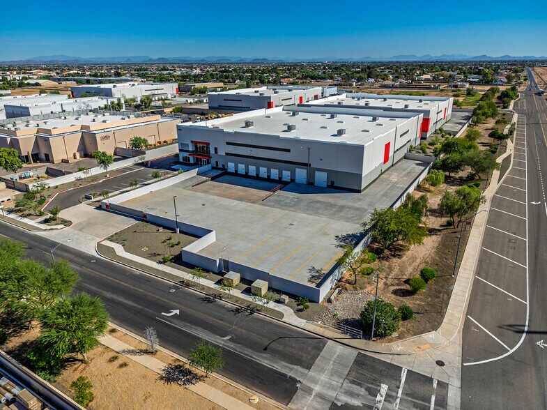 More Photos Of 10701 N Solar Canyon Way, Surprise Distribution For Sale