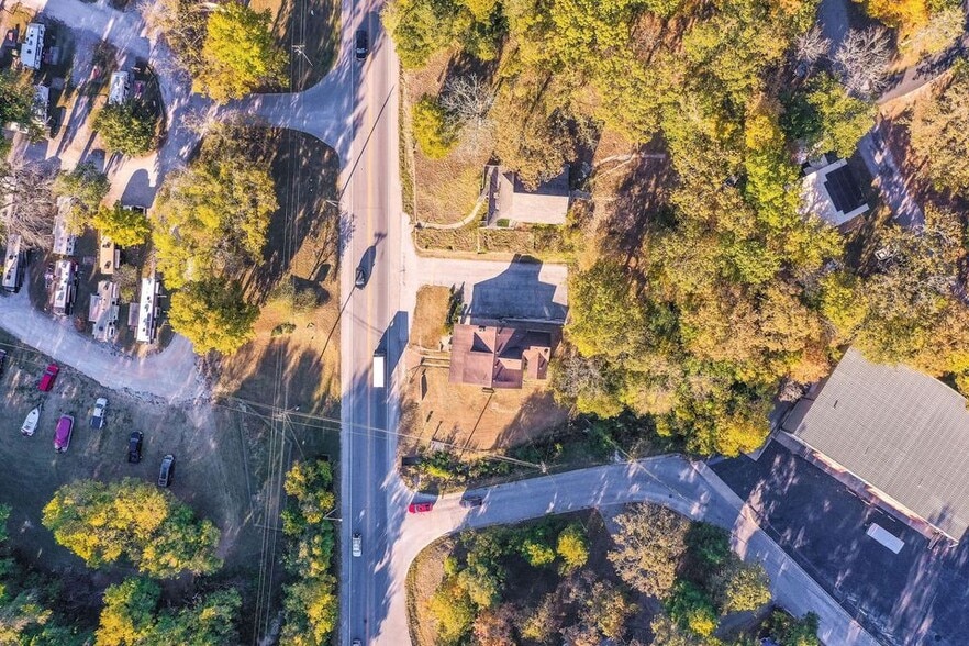 More Photos Of 1405 S Business Highway 65, Hollister Office Residential For Sale