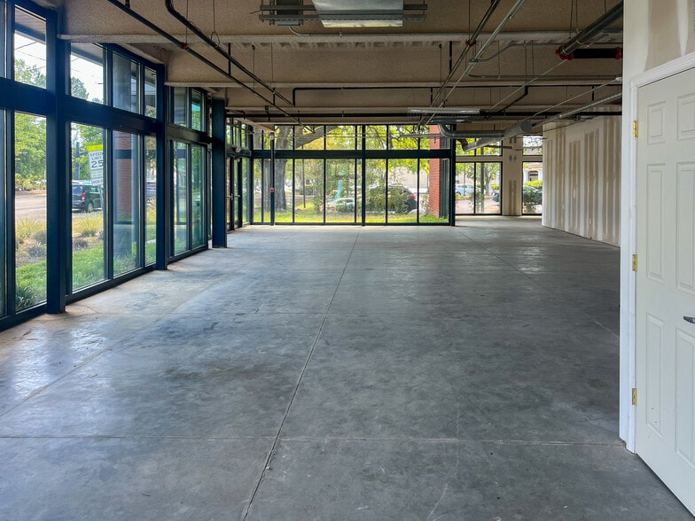 More Photos Of 1861 Ashley River Rd, Charleston Self Storage For Lease