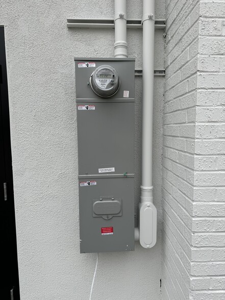 More Photos Of 1420 W Holt Ave, Pomona Medical For Sale