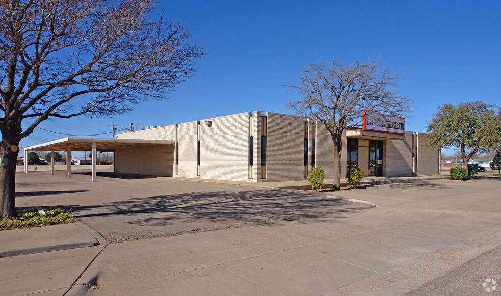 Primary Photo Of 6502 Caprock Dr, Lubbock Office For Sale