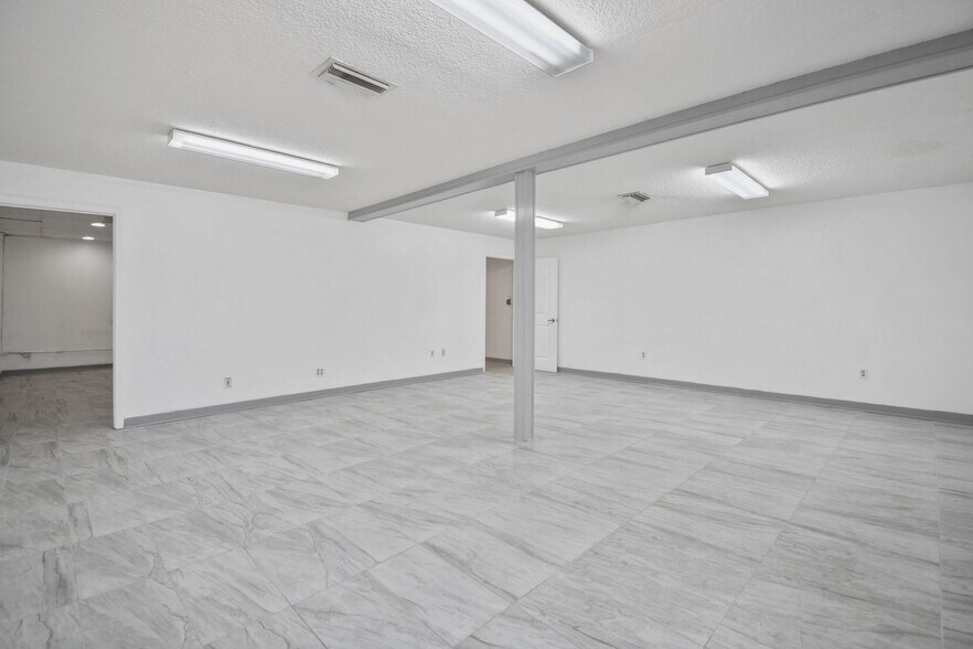 More Photos Of 3429 N Liberty St, Jacksonville Light Distribution For Lease