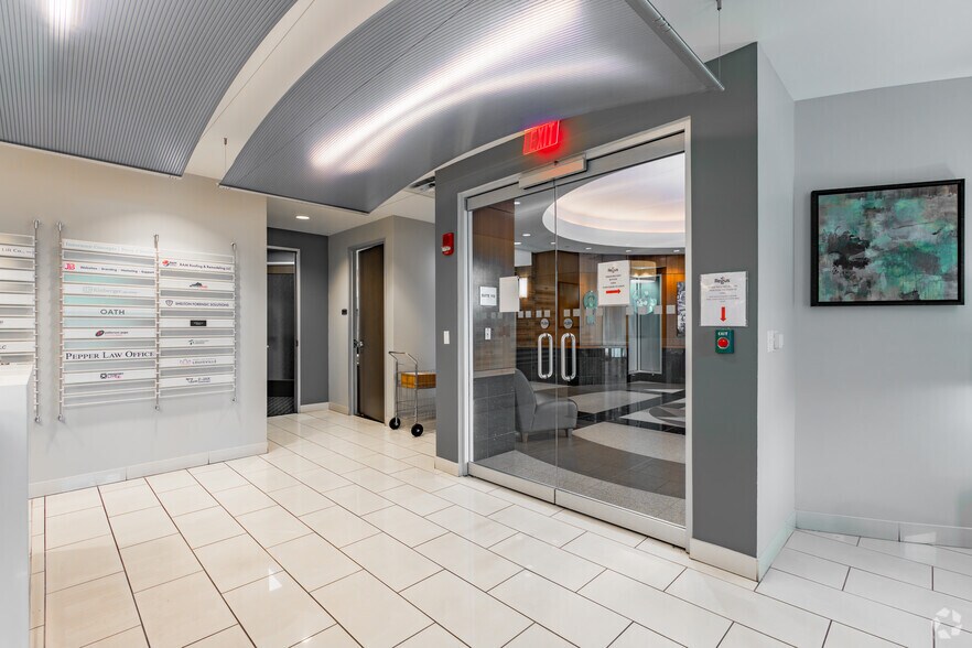 More Photos Of 10200 Forest Green Blvd, Louisville Coworking Space