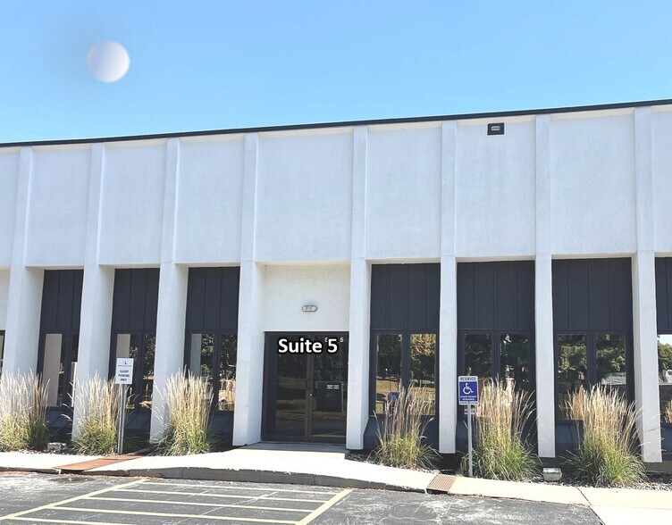 More Photos Of 1000 73rd St, West Des Moines Medical For Sale