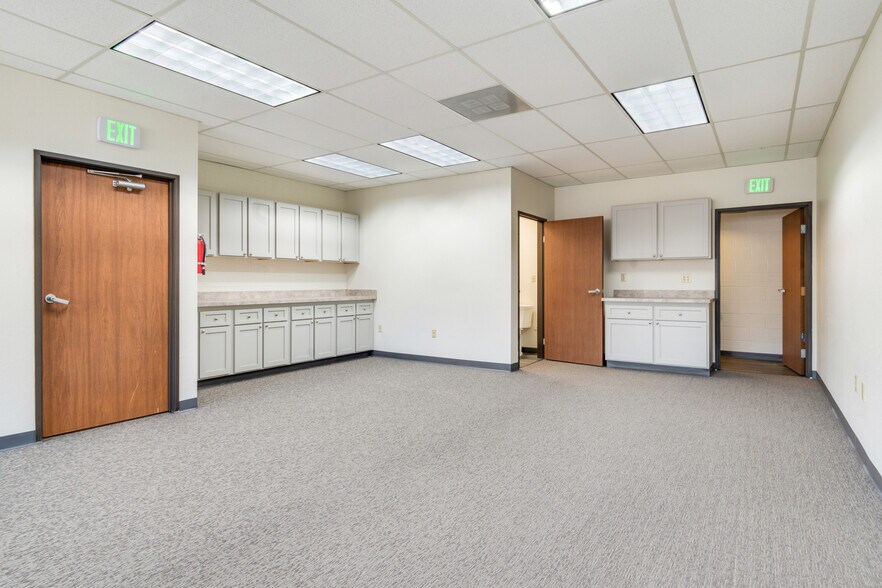 More Photos Of 538 E Stuart Ave, Redlands Unknown For Lease