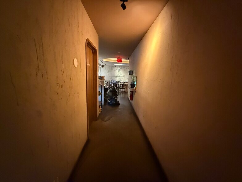 More Photos Of 318 Bedford Ave, Brooklyn Apartments For Lease