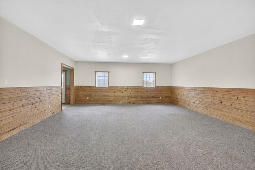 More Photos Of 2121 Church View Rd, Coopersburg Horse Stables For Sale