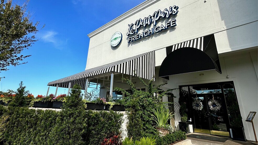 More Photos Of 7111 Bentley Rd, Jacksonville Freestanding For Lease