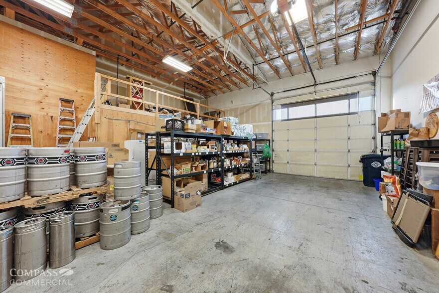 More Photos Of 63063 Layton Ave, Bend Warehouse For Sale
