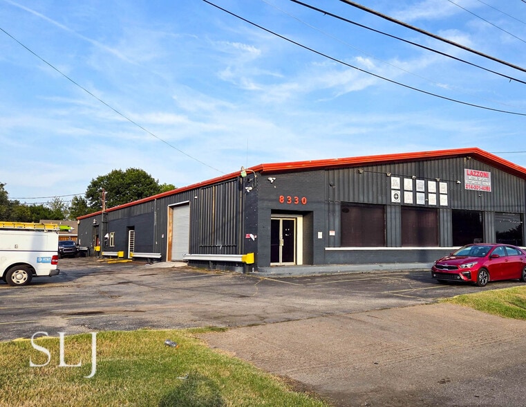 Primary Photo Of 8326-8330 Harry Hines Blvd, Dallas Auto Repair For Lease